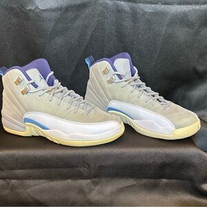 Air Jordan 12 Retro grey university blue